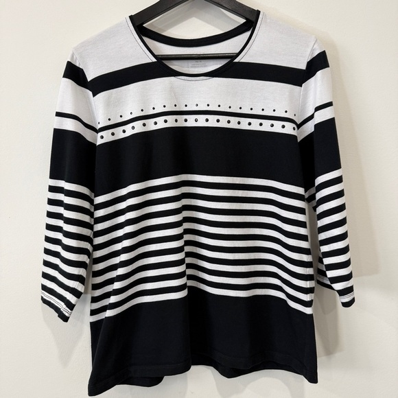 Alia Petite Black and White Striped 3/4 Sleeve Scoopneck Shirt - Picture 1 of 16